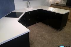 Blaty kuchenne z kwarcu blanco zeus silestone